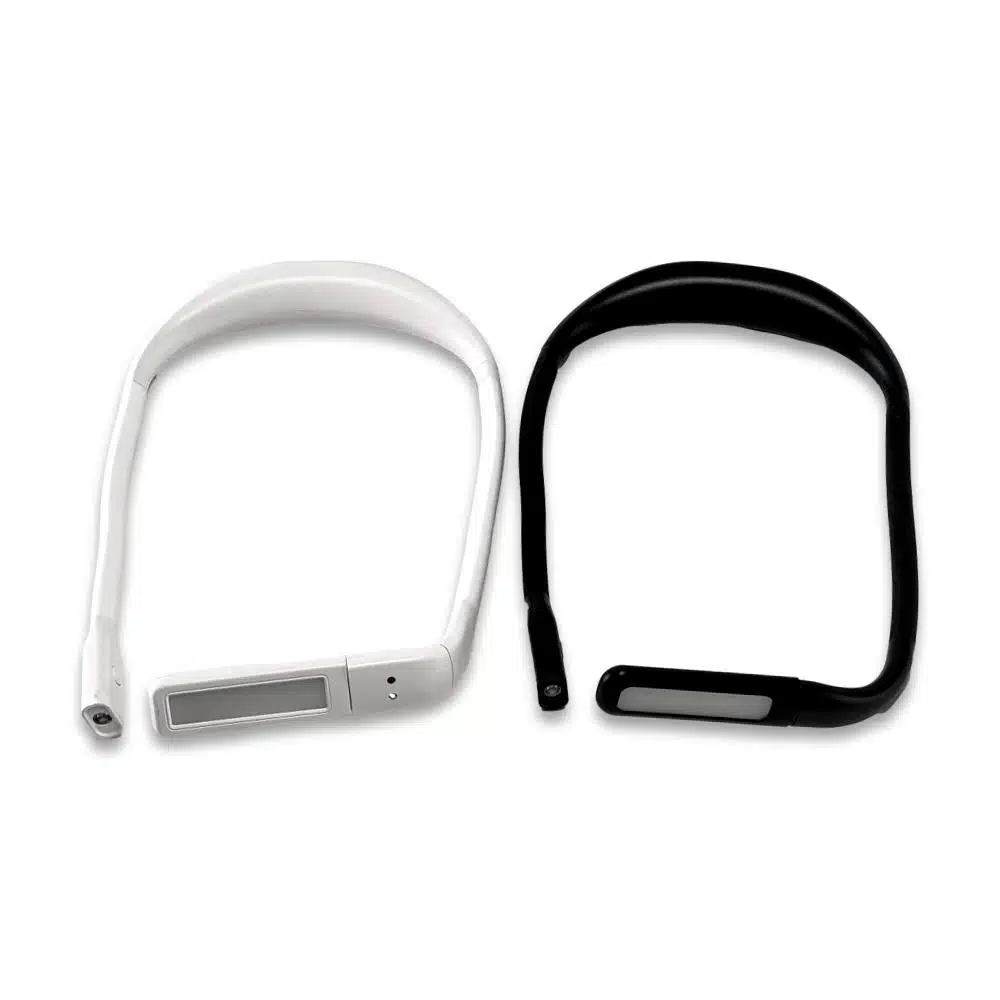 La lampe tour de coup proposée en deux couleurs, Blanc et noir